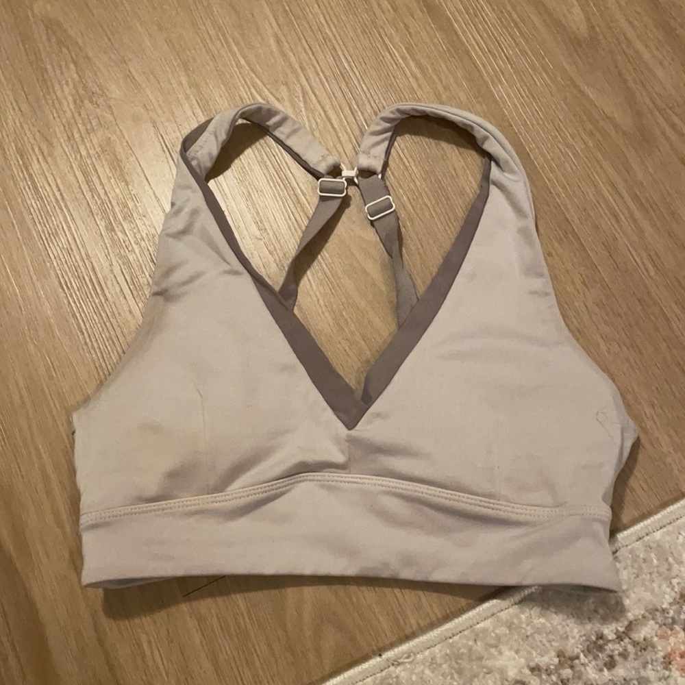 Women’s sports bra